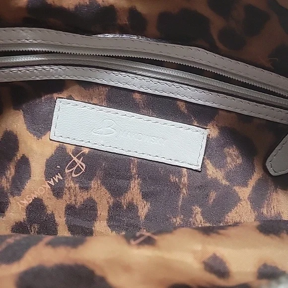 Dress,  cover up (8), purse, and new  ear-rings . Reduced from 25 to $14.00 - Picture 4 of 17